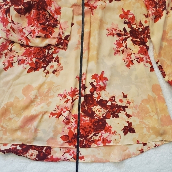 Bundle Only:‎ Rose + Olivia Spring Forward Floral Flowy Top  Size L - Picture 6 of 15